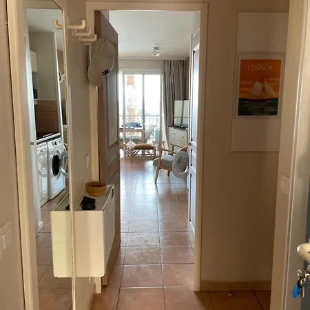 Beau T2 Vue Mer Dans Standing Avec Piscine Classe 3 Etoiles Apartment Six-Fours-les-Plages