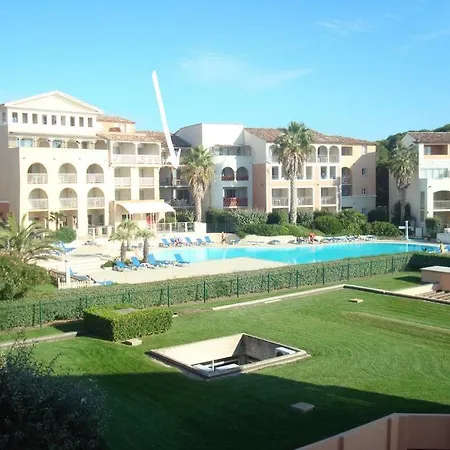 Beau T2 Vue Mer Dans Standing Avec Piscine Classe 3 Etoiles